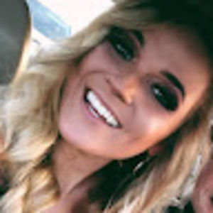 Meet your Posher, Stephany